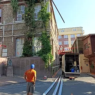 Bakırköy Taş Koleji Çatı İzolasyonu ve Tadilatı Bakırköy Taş Koleji Çatı İzolasyonu ve Tadilatı